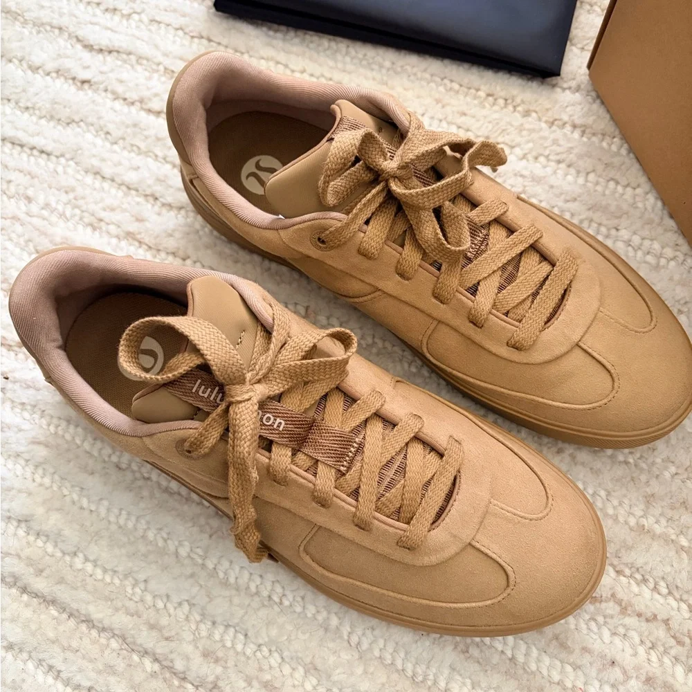 NWT‎ Men’s Lululemon Microsuede Sneakers